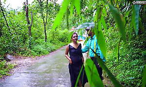 Desi Indian Real Chudai on open supervising and after deductions outfdoor hardcore ( Hindi Audio )