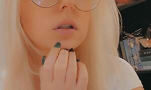 Hot nerdy blonde in glasses plays apropos pussy