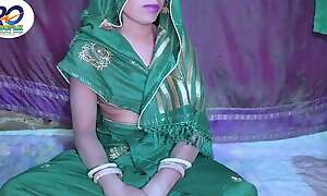 India Desi housewife green saree blouse me chudai hindi doggy freshen mein and boob press