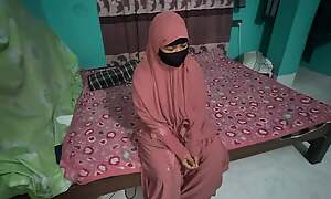 Hijab girl hotel bailiwick sex adhering Taboo mylf porn on his tablet - Hijab Banglarbabi