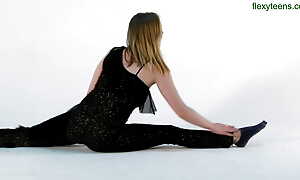 Big heart of hearts blonde gymnast babe stretching