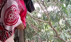 TRIKE DRIVER AND HER Traveller FOUND ABONDONED Diggings AND FUCK HER Traveller