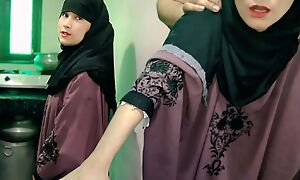 Eid ke maximally Muslim chachi ko naqab me hi gar stain liya