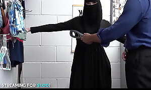 Beauty Muslim Teen Steals Underwear Got Anal Fucked