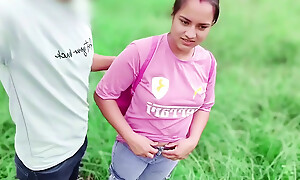 Frist time intercourse academy girl and Boy far Jungle, turtle-dove her tight young pussy - academy girl Fucking far clang (Full Hindi Audio)