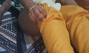 Bangladeshi married bhabhi giving blowjob