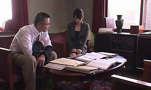 Bantam way! Japanese secretary creampied apart from her boss within reach work!