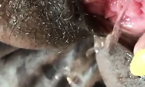 New CLOSEUP  SQUIRTING