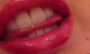 BBW babe with big juicy peppery lip is jesting you with a mirror in this fetish outfall flick