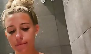 Squirt with the addition of Pussy Licking in Bathroom be advantageous to Skinny Girl