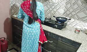 bhabhi ne devar ke saath kiye maze kitchen main jab hasband duty pe the in hindi voice